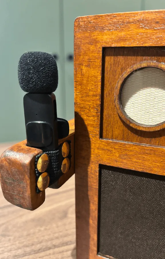 The finished dock from the side, the microphone and the speaker fabric
